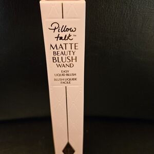 Charlotte Tilbury Pillow Talk Matte Blush Wand - Soft Pink